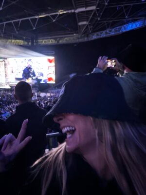 Joanne Froggatt Instagram - EPIC!!!!!!!! 

@oasis @richardashcroftofficial