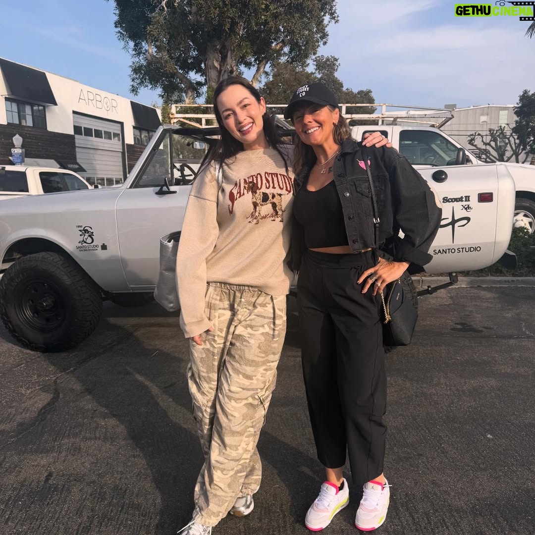 Joanne Wood - 1.9K Likes - 4.0 loading 📈 #nevergiveup