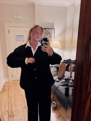 Johanna Nordström Instagram - han tog mig till lissabon! fult va de inte! äckligt va de inte!