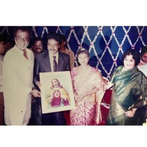 Jovita Livingston Jones Instagram - Throwing it back again to the most unforgettable 20 mins of my life ❤️ Happiest birthday to you Thalaivaaaaa !!!!! We love you sooo soooo much ❤️🔥 #fangirlforlife
#superstar #happybirthdaythalaiva #happybirthdaysuperstar #rajinikanth