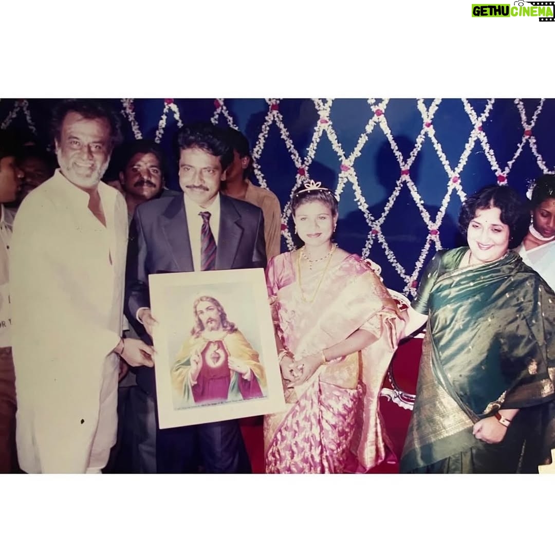 Jovita Livingston Jones - 34.7K Likes - Throwing it back again to the most unforgettable 20 mins of my life ❤️ Happiest birthday to you Thalaivaaaaa !!!!! We love you sooo soooo much ❤️🔥 #fangirlforlife 

#superstar #happybirthdaythalaiva #happybirthdaysuperstar #rajinikanth
