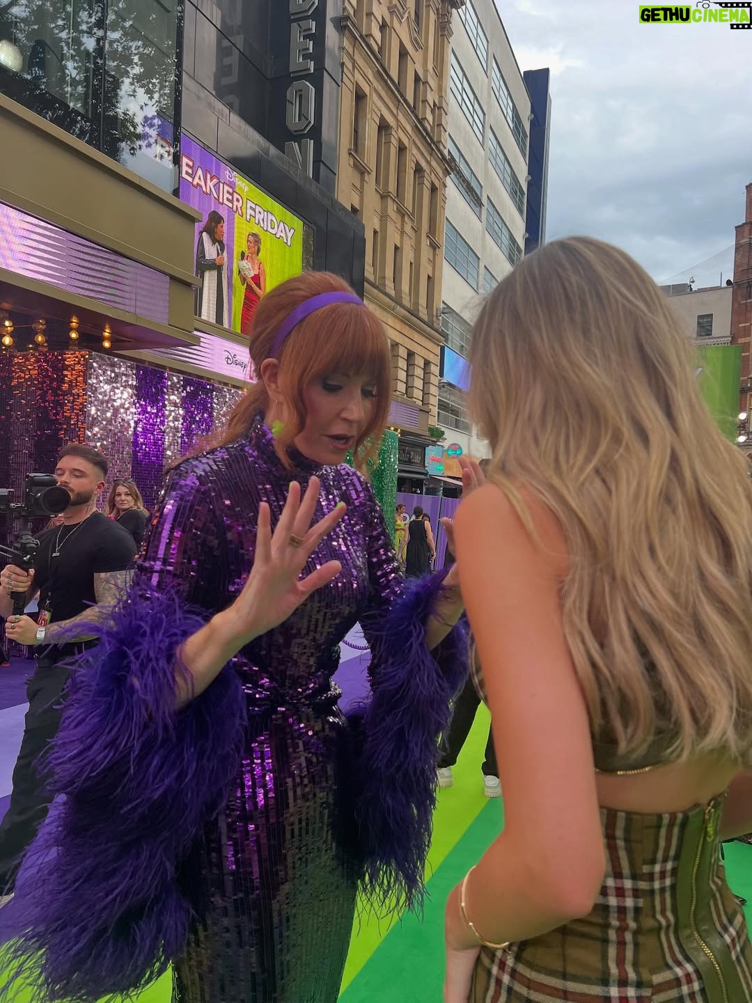 Julia Butters - 44.1K Likes - London premiere!! thank you so so much for having me you were everything💚