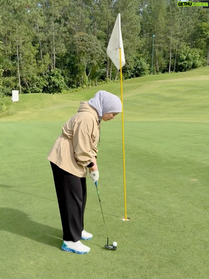 Julia Farhana Marin - 210 Likes - .
Much needed time in nature doing what I absolutely love 🥹