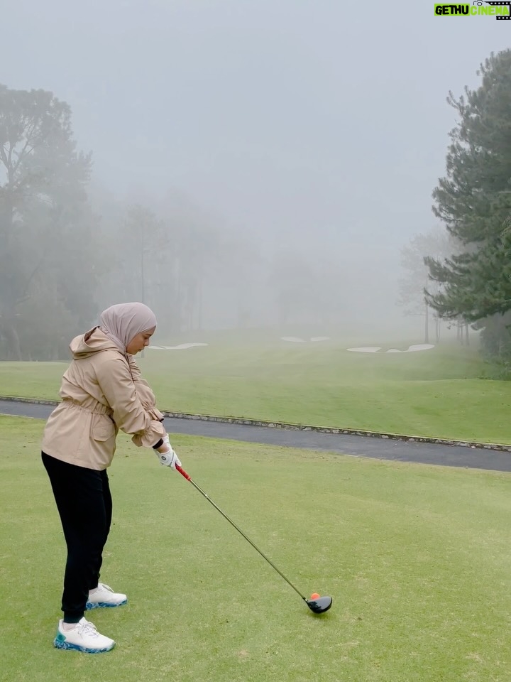 Julia Farhana Marin - 274 Likes - .
My kind of me-time.
8AM tee off 
Nak join tournament again 🤪 next year! 
Everytime I get the chance, I practice. 

I have been playing the past few years, but never bothered posting. A sport I can never get bored of : golf 🫶🏻

Anyone wanna tee off soon?