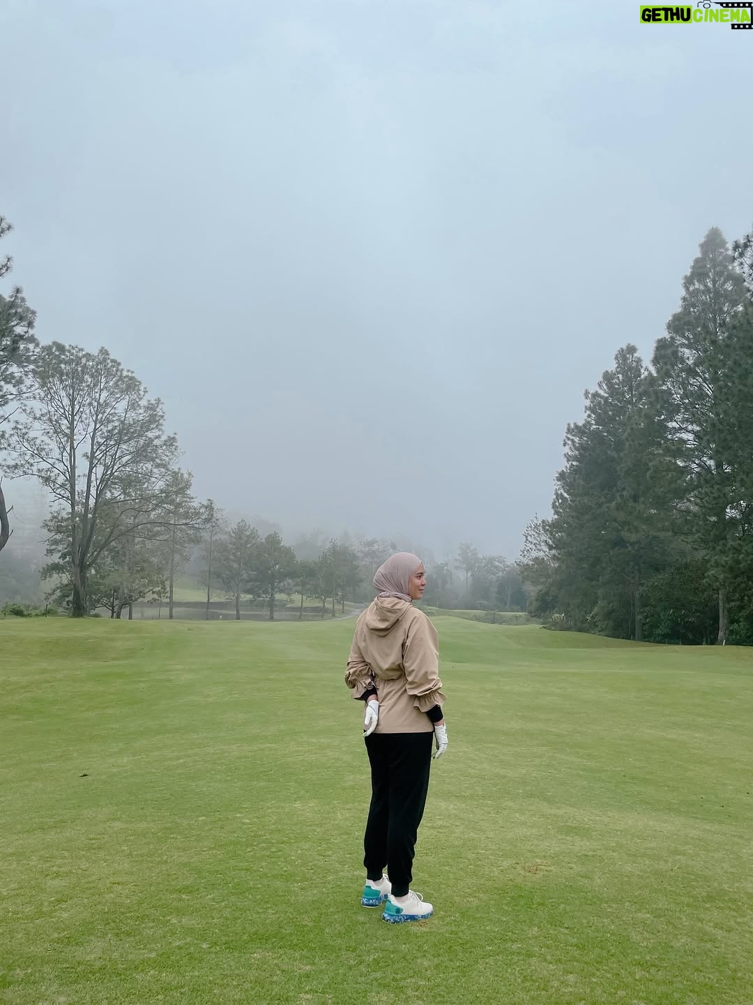 Julia Farhana Marin - 274 Likes - .
My kind of me-time.
8AM tee off 
Nak join tournament again 🤪 next year! 
Everytime I get the chance, I practice. 

I have been playing the past few years, but never bothered posting. A sport I can never get bored of : golf 🫶🏻

Anyone wanna tee off soon?