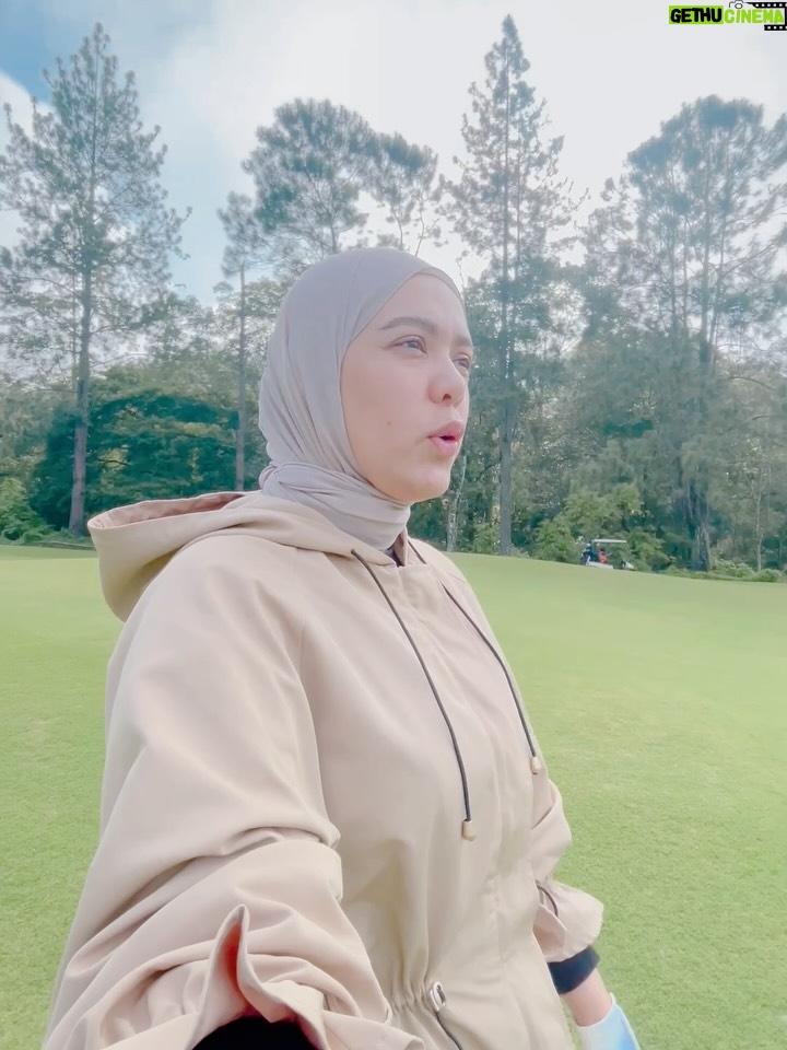 Julia Farhana Marin - 274 Likes - .
My kind of me-time.
8AM tee off 
Nak join tournament again 🤪 next year! 
Everytime I get the chance, I practice. 

I have been playing the past few years, but never bothered posting. A sport I can never get bored of : golf 🫶🏻

Anyone wanna tee off soon?