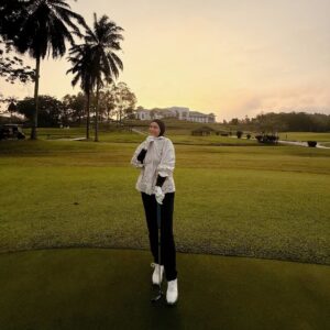 Julia Farhana Marin Instagram - .
Have to go back to work soon, but I will always have time for golf 🫶🏻 

I have a feeling @bbgcmalaysia will be my weekly getaway for golf now. Very well maintained, love the green, challenging but very satisfying golf course. 

See you soon @bbgcmalaysia 🫶🏻
Girls, wanna try golfing? 🤪 @shazabae_ @dianadanielleb @afina_balqis @uqashasenrose2 @therealsaraali @bellaastillah @ameliath @nabila.razali