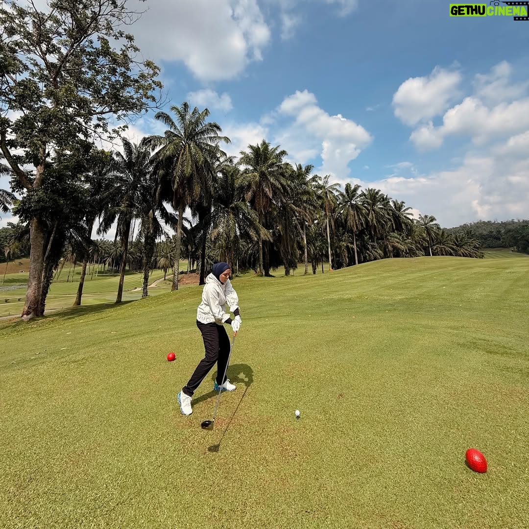 Julia Farhana Marin - 313 Likes - .
Have to go back to work soon, but I will always have time for golf 🫶🏻 

I have a feeling @bbgcmalaysia will be my weekly getaway for golf now. Very well maintained, love the green, challenging but very satisfying golf course. 

See you soon @bbgcmalaysia 🫶🏻
Girls, wanna try golfing? 🤪 @shazabae_ @dianadanielleb @afina_balqis @uqashasenrose2 @therealsaraali @bellaastillah @ameliath @nabila.razali