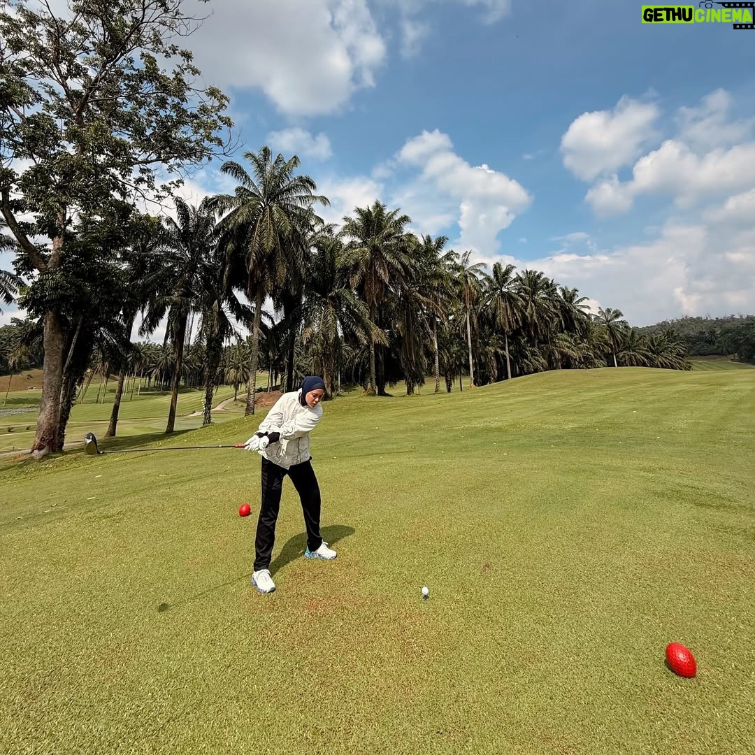 Julia Farhana Marin - 313 Likes - .
Have to go back to work soon, but I will always have time for golf 🫶🏻 

I have a feeling @bbgcmalaysia will be my weekly getaway for golf now. Very well maintained, love the green, challenging but very satisfying golf course. 

See you soon @bbgcmalaysia 🫶🏻
Girls, wanna try golfing? 🤪 @shazabae_ @dianadanielleb @afina_balqis @uqashasenrose2 @therealsaraali @bellaastillah @ameliath @nabila.razali