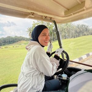 Julia Farhana Marin Instagram - .
Have to go back to work soon, but I will always have time for golf 🫶🏻 

I have a feeling @bbgcmalaysia will be my weekly getaway for golf now. Very well maintained, love the green, challenging but very satisfying golf course. 

See you soon @bbgcmalaysia 🫶🏻
Girls, wanna try golfing? 🤪 @shazabae_ @dianadanielleb @afina_balqis @uqashasenrose2 @therealsaraali @bellaastillah @ameliath @nabila.razali