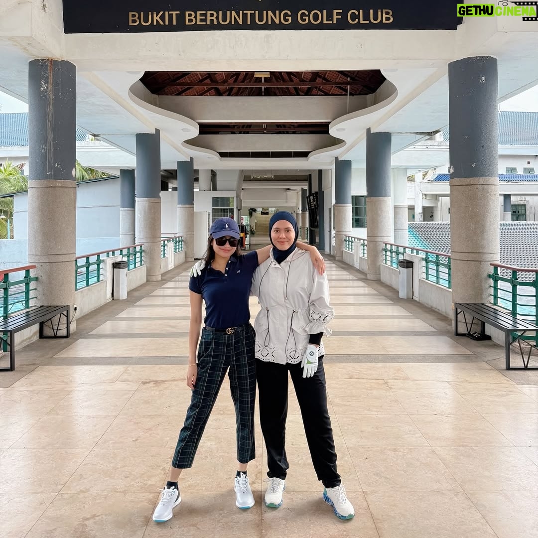 Julia Farhana Marin - 313 Likes - .
Have to go back to work soon, but I will always have time for golf 🫶🏻 

I have a feeling @bbgcmalaysia will be my weekly getaway for golf now. Very well maintained, love the green, challenging but very satisfying golf course. 

See you soon @bbgcmalaysia 🫶🏻
Girls, wanna try golfing? 🤪 @shazabae_ @dianadanielleb @afina_balqis @uqashasenrose2 @therealsaraali @bellaastillah @ameliath @nabila.razali