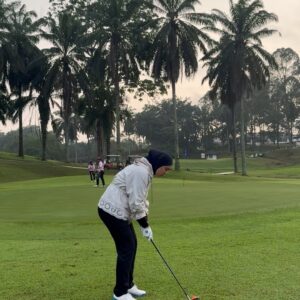Julia Farhana Marin Instagram - .
Have to go back to work soon, but I will always have time for golf 🫶🏻 

I have a feeling @bbgcmalaysia will be my weekly getaway for golf now. Very well maintained, love the green, challenging but very satisfying golf course. 

See you soon @bbgcmalaysia 🫶🏻
Girls, wanna try golfing? 🤪 @shazabae_ @dianadanielleb @afina_balqis @uqashasenrose2 @therealsaraali @bellaastillah @ameliath @nabila.razali