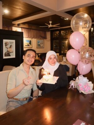 Julia Farhana Marin Instagram - .
Today, I am reminded how Allah swt has blessed me with so much love and rezeki over the years. Today felt like just another day, just extra food and extra dessert (cake 🤣) 

Everyday I have so much attention, so much love, so much care, so much rezeki masyallah. That’s what I love about birthdays, you are reminded of how much you are blessed. 

Thank you for being in my life, thank you sayang @drchehafiz for always making me feel special every single day, thank you for your daily tazkirah which I am happy to listen to every day, I am blessed to be loved and supported by you. Thank you all my sweet friends for all the messages, whatsapp, for taking the time to make doa for me 😭 and my smol family who give me so much love, thank you. Thank you feeding me endless pizza, pasta and lasagna tonight. 

I dont have enough space for more photos 🫠 

Love you all 🫶🏻❤️