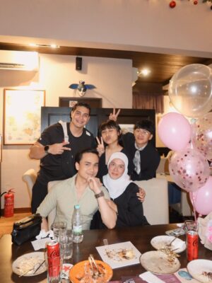 Julia Farhana Marin Instagram - .
Today, I am reminded how Allah swt has blessed me with so much love and rezeki over the years. Today felt like just another day, just extra food and extra dessert (cake 🤣) 

Everyday I have so much attention, so much love, so much care, so much rezeki masyallah. That’s what I love about birthdays, you are reminded of how much you are blessed. 

Thank you for being in my life, thank you sayang @drchehafiz for always making me feel special every single day, thank you for your daily tazkirah which I am happy to listen to every day, I am blessed to be loved and supported by you. Thank you all my sweet friends for all the messages, whatsapp, for taking the time to make doa for me 😭 and my smol family who give me so much love, thank you. Thank you feeding me endless pizza, pasta and lasagna tonight. 

I dont have enough space for more photos 🫠 

Love you all 🫶🏻❤️