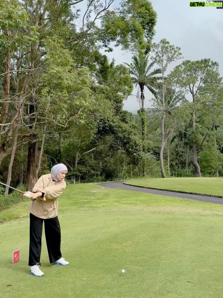 Julia Farhana Marin - 210 Likes - .
Much needed time in nature doing what I absolutely love 🥹