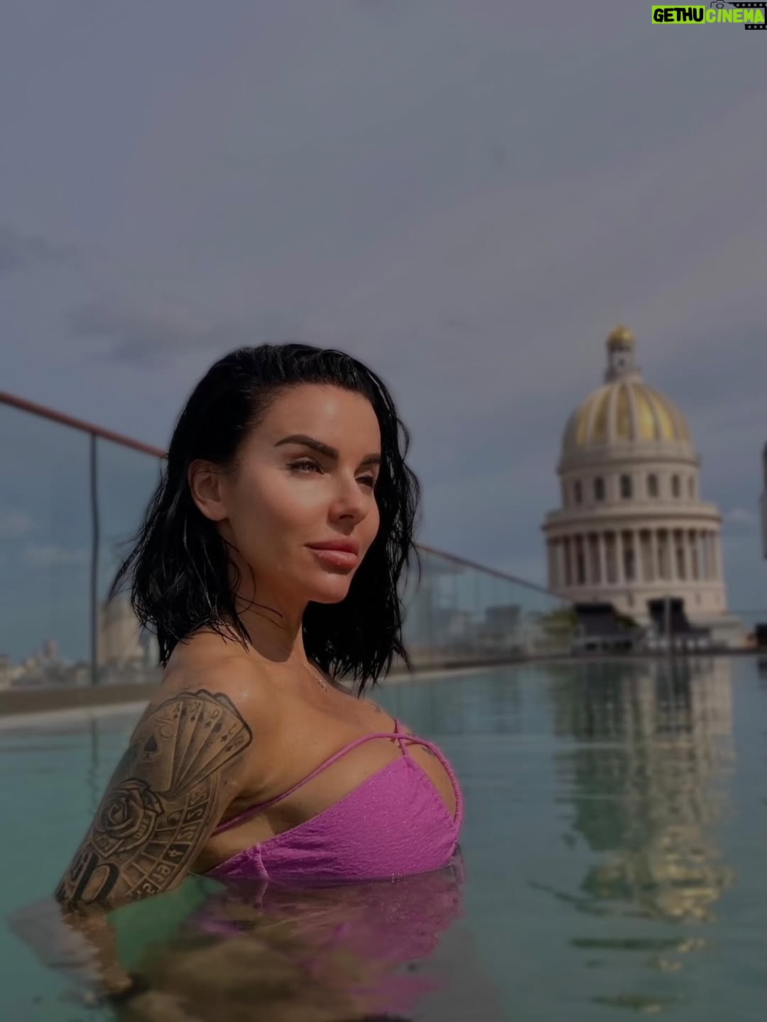 Julia Volkova - 21.4K Likes - Немного отступления и кайфа в промежутках 😜💃🏻🔥