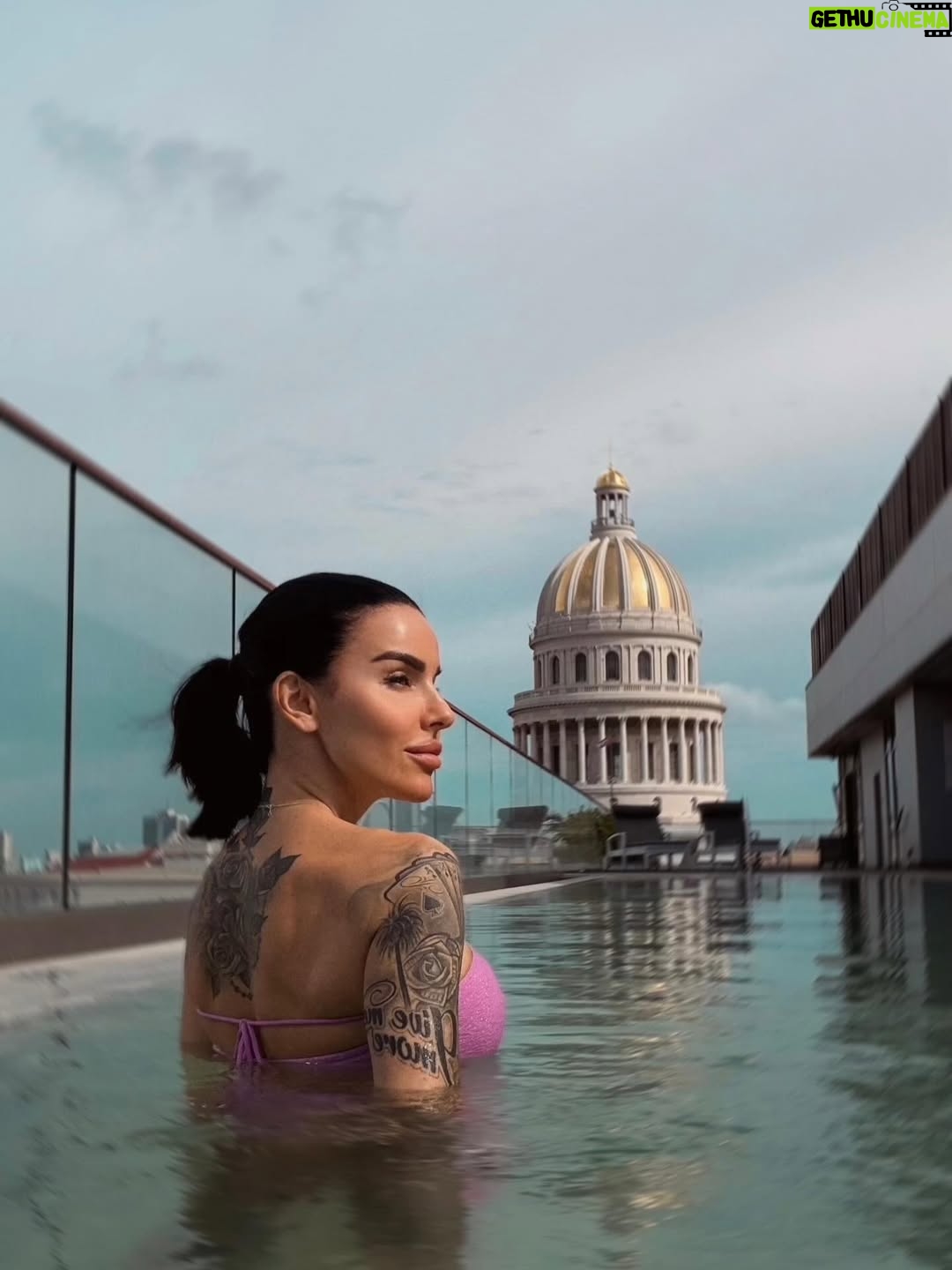 Julia Volkova - 21.4K Likes - Немного отступления и кайфа в промежутках 😜💃🏻🔥