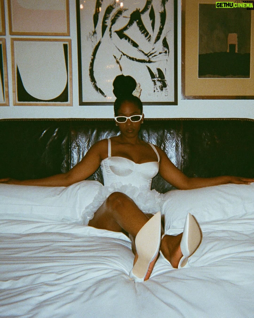 Julie Adenuga - 17.1K Likes - Look what staying at @thenomadhotel can do 🤍