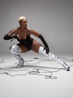 Jully Black Instagram - Once upon a time, I would never post photos that were not airbrushed. I hid cellulite, stretch marks, scars from knee surgery, anything I labeled an imperfection. Funny thing is, when you change the way you see things, the things you see change.

My mother always supported my dreams and aspirations. At 12, I wanted to be a model. I loved photos, dance, and posing. I went to modeling school and crushed it.

Then came fashion shows and the request to lose weight. I was a size 8 and called plus size. My mom did not tell me to shrink. She asked me what I wanted. I said no. She chose me and pulled me out.

Years later, I am modeling confidence, walking runways, and living in my truth.

Look at these photos. Look at this body. Look at this soul. Look at this power. Look at this beauty. Look at this spirit. Look at this woman. Look at this confidence.

If you are afraid to be all of who you are, let this remind you. You are perfect as you are.

Special shout outs to the incredible Anna Keenan for always capturing my GOD side 😉 

Confidence Coach: @badgyalmackee (Mommy)
Stylist /Creative Director m:?@sharonangelastyles 
Makeup: @debraguthriemua 
Hair: @valellis_stylist