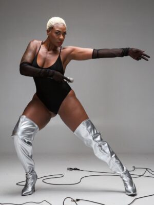 Jully Black Instagram - Once upon a time, I would never post photos that were not airbrushed. I hid cellulite, stretch marks, scars from knee surgery, anything I labeled an imperfection. Funny thing is, when you change the way you see things, the things you see change.

My mother always supported my dreams and aspirations. At 12, I wanted to be a model. I loved photos, dance, and posing. I went to modeling school and crushed it.

Then came fashion shows and the request to lose weight. I was a size 8 and called plus size. My mom did not tell me to shrink. She asked me what I wanted. I said no. She chose me and pulled me out.

Years later, I am modeling confidence, walking runways, and living in my truth.

Look at these photos. Look at this body. Look at this soul. Look at this power. Look at this beauty. Look at this spirit. Look at this woman. Look at this confidence.

If you are afraid to be all of who you are, let this remind you. You are perfect as you are.

Special shout outs to the incredible Anna Keenan for always capturing my GOD side 😉 

Confidence Coach: @badgyalmackee (Mommy)
Stylist /Creative Director m:?@sharonangelastyles 
Makeup: @debraguthriemua 
Hair: @valellis_stylist