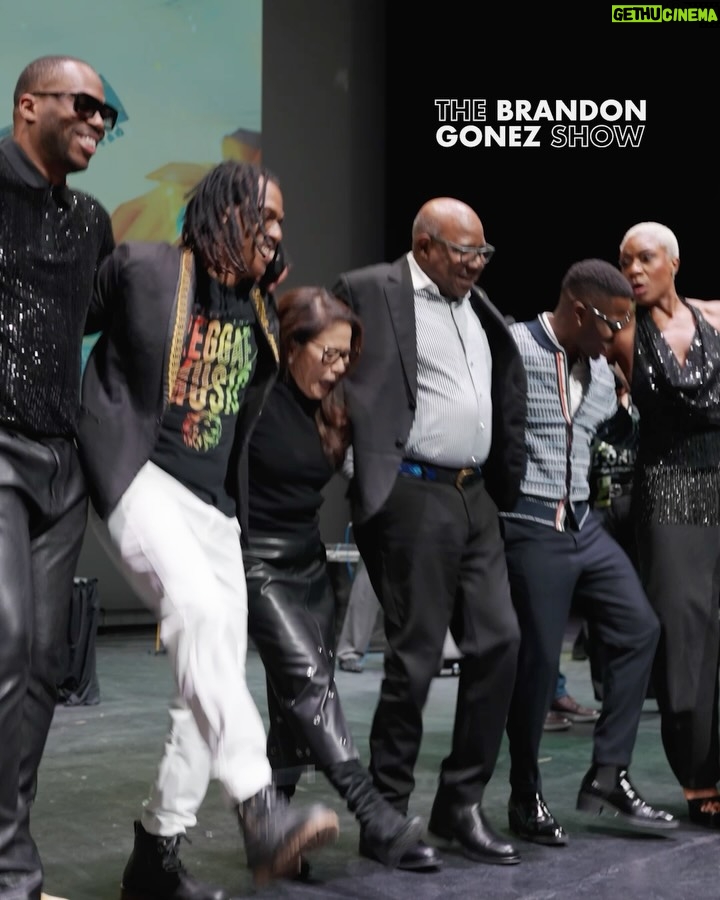 Jully Black - 2.3K Likes - The Harmonies of Hope benefit concert in Toronto to help with relief efforts for Jamaica was a total hit with nearly $2.3 million raised! Let’s continue to show some love and support for Jamaica. ♥️🇯🇲
#HarmoniesofHope #Jamaica #HurricaneMelissa