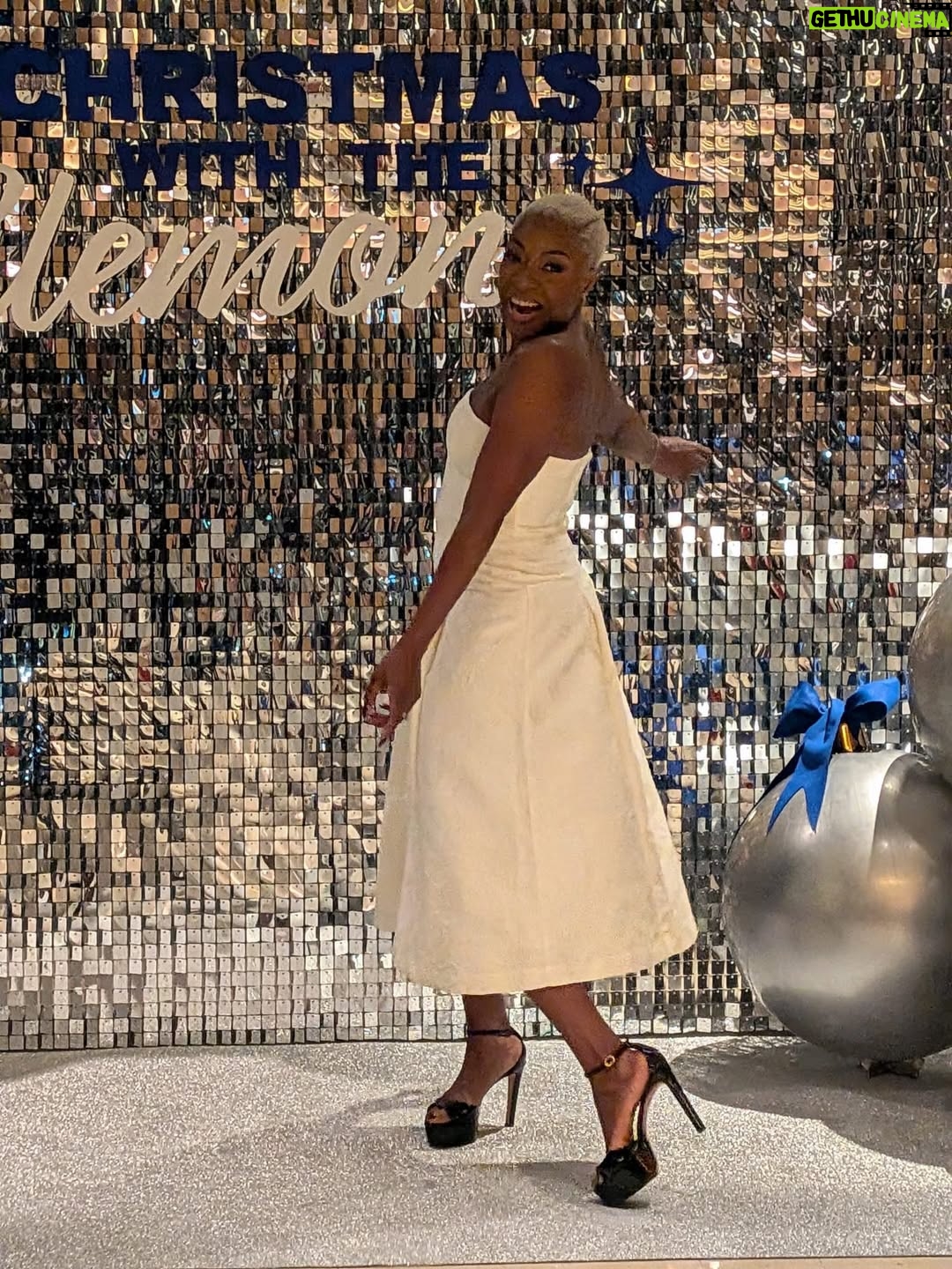 Jully Black - 2K Likes - A year of firsts 💍 #MarriedDateNights @thevalentinelovestory