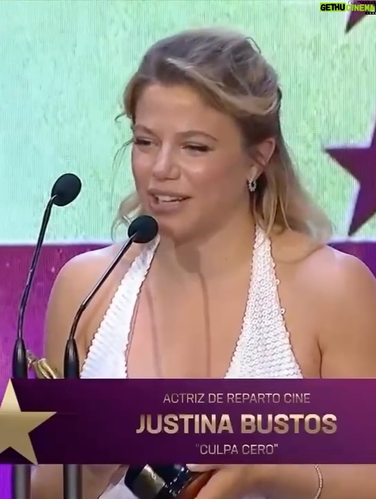 Justina Bustos - 17.2K Likes - Gracias a los premios Martín Fierro por este reconocimiento. Gracias a mis maestras @monigdi @moseinconora @moma_angeleri 
A todo el equipo de Culpa Cero!! 

Vestido: @_camilaromano 
Makeup: @veroluna.makeup 
Joyas: @rubirubioficial 
Zapatos @vestidor.ideal
📸 @johnregatuso