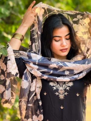 Kajal Sharma Instagram - 🍃🖤🥀