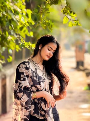 Kajal Sharma Instagram - 🍃🖤🥀
