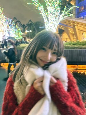 Kalen Anzai Instagram - ．
めりくりーー〜🎅🎄🤍🎀
⁡
ブーツも可愛いしご飯も美味しいし〜>⩊<🤍