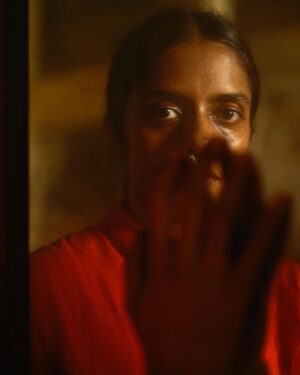 Kani Kusruti Instagram - Spending time with the amazing @kantari_kanmani for @thisismotherland thank you @madeinmotherland