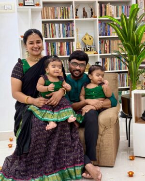 Kannika Snekan Instagram - 🥰🍃 🪔 💥 

Beautiful outfits for family @devadhai_ethnics 

#kannikaravi #kannikasnekan #kadhalkavithai #karthigaideepam2025 
#kavingersnekan