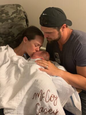 Kara Keough Instagram - The things that “could have been, should have been, would have been” could eat me alive… and sometimes do. But I’ll never regret being McCoy’s mama 💙 miss you, baby. #infantlossawarenessmonth