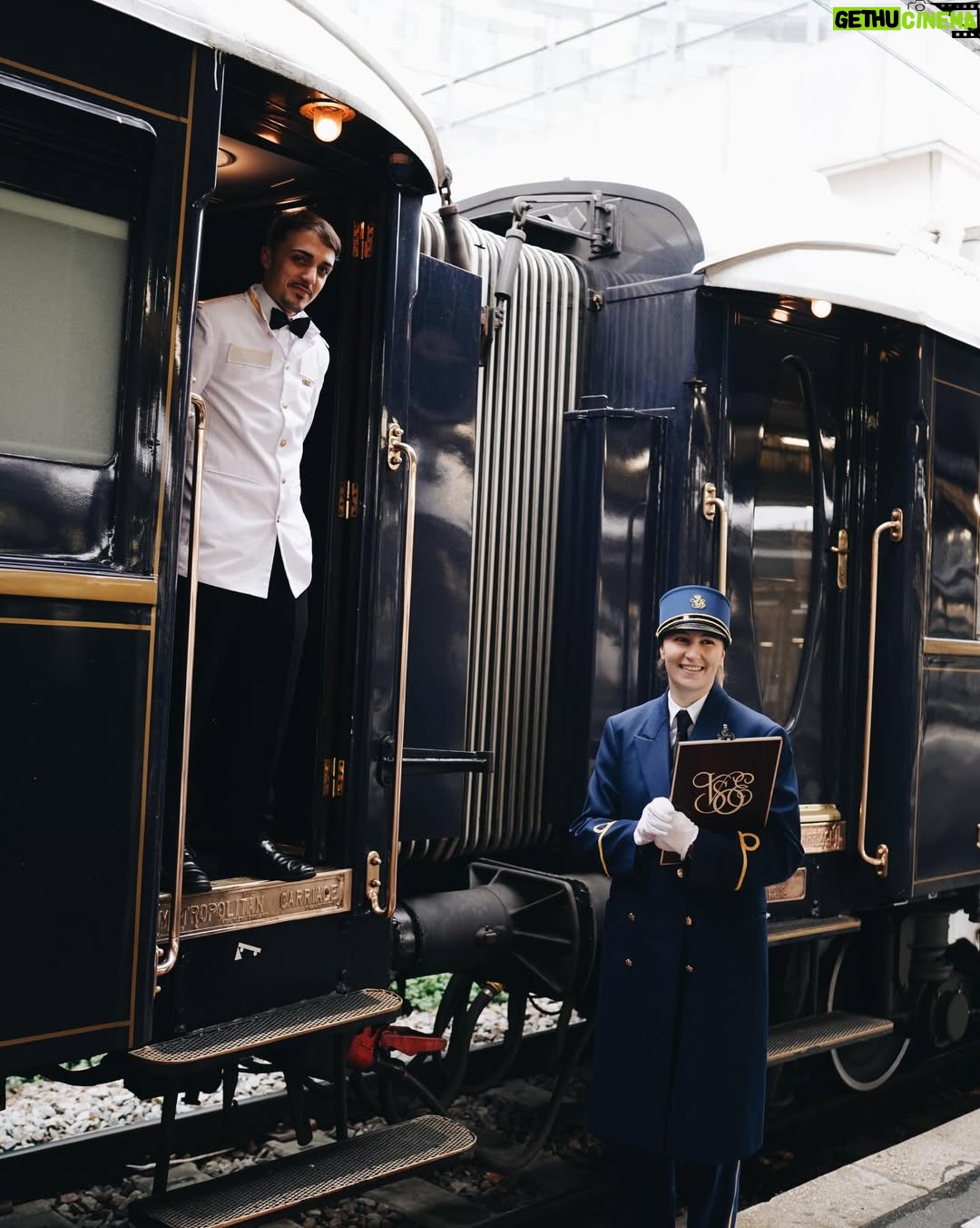 Karen Fujii - 14.1K Likes - Honeymoon journey 
Venice Simplon-Orient-Express, from Paris to Venice. 🚂✨

ハネムーンのメインイベントとして、
ずっと楽しみにしていた
夢のオリエント急行に乗ってきました。

今振り返っても、
あれは本当に現実だったのかな…？と思うほど。
非日常の世界にそっと連れていかれたみたいで、
映画のワンシーンに迷い込んだような時間でした。🎬

写真や動画だけでは伝えきれない、
あの空気と贅沢さ。

何度も、心がふわっとときめく瞬間がありました。✨

一生の宝物になる列車の旅。

またいつか、乗りたいな…🥂💐

@belmond 
@vsoetrain