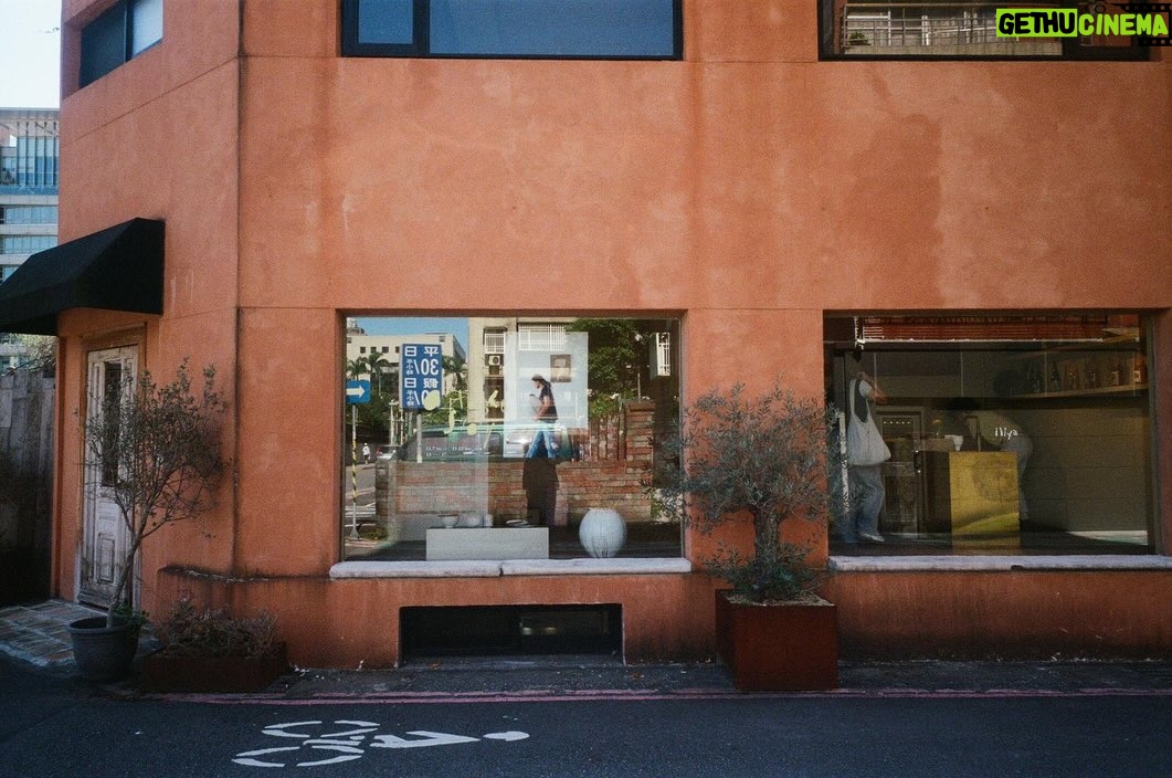 Karena Lam Kar-Yan - 2.6K Likes - 8月-11月 
拍戲，辦展，當評審
All is good…
感恩非常