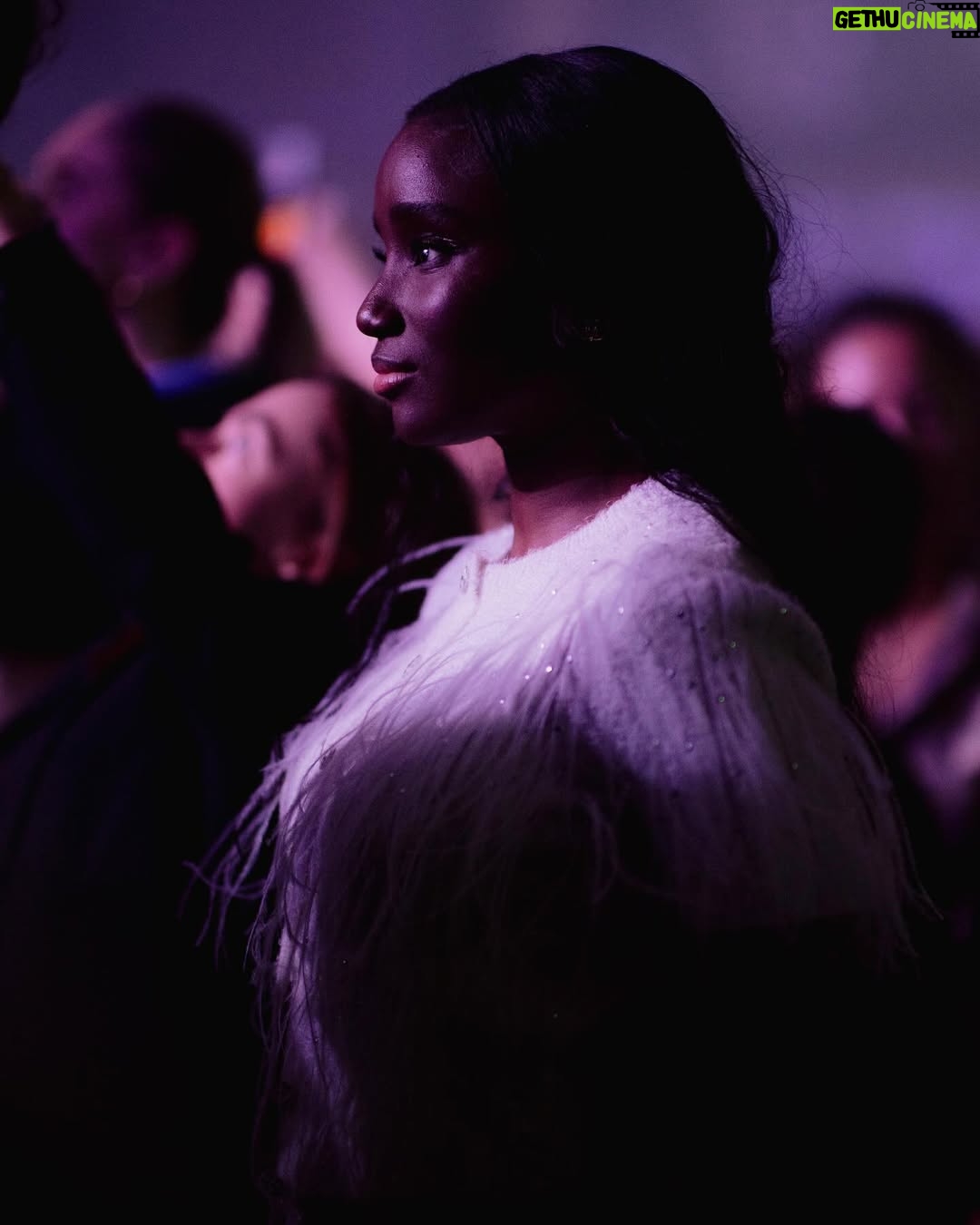 Karidja Touré - 33.4K Likes - @chanelofficial 🍀

💄@yacinediallo 
💇🏾‍♀️@bonitaparis_ 
💇🏾‍♀️ @expertdenilsonpedro