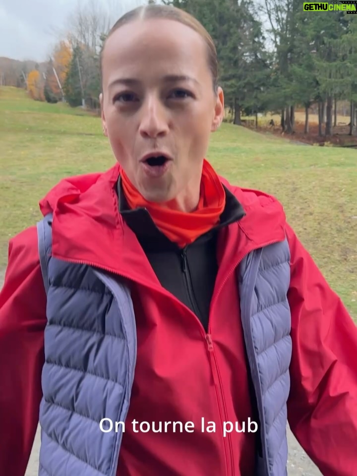 Karine Vanasse - 1.6K Likes - Tout juste avant la première neige, petits souvenirs de tournage pour le Rogue avec ma gang de @nissancanada.

… c’était le décor parfait pour dévoiler le nouveau membre dans la famille Rogue : la version Rock Creek ! 
Il est d’ailleurs tout aussi heureux dans la neige aujourd’hui. ❄️⛰️

@nissancanada 
@tamtamtbwa 
bts @guillaumelandry22