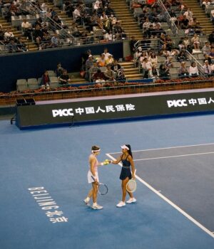 Karolína Muchová Instagram - Doubles trouble in Beijing 👻🧧
Made it to the semis with a lot of laughs (and maybe a few questionable tactics). 
It’s not the ending we hoped for, but your love made it all worth it🫰🏽🤍
谢谢你们!
#MucHon