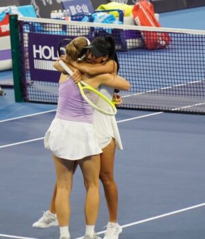 Karolína Muchová Instagram - Doubles trouble in Beijing 👻🧧
Made it to the semis with a lot of laughs (and maybe a few questionable tactics). 
It’s not the ending we hoped for, but your love made it all worth it🫰🏽🤍
谢谢你们!
#MucHon