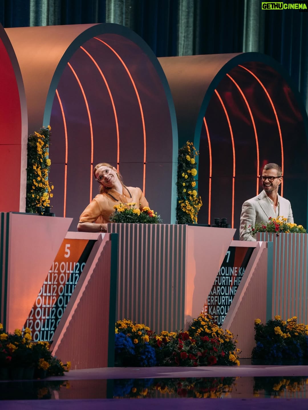 Karoline Herfurth - 10.9K Likes - ✨moments…✨ by #wsmds 
Diesen Sonntag wieder…

20:15 @prosieben 
@jokoundklaas