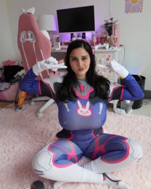 Kat Dunning Instagram - nerf this! ᵔ ᵕ ᵔ