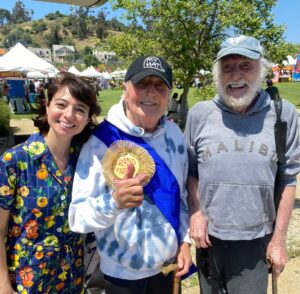 Kate Micucci Instagram - Happy 100th birthday @official_dick_van_dyke!! In this pic, two national treasures… my dear friend @sidkrofft AND Dick Van Dyke! How lucky are we to have been entertained by these two for so many years! Here’s to many more! ❤️ 🎂