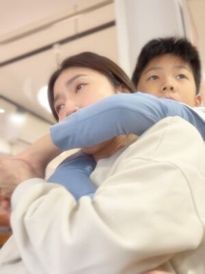 Kate Pang Instagram - 想要夢想， 想要事業， 想要我們更好。但，陪你們的時間是不是越來越少了呢。。。
-
@kandiefamily @katepang311