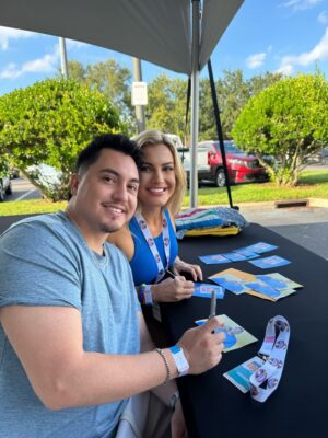 Kathryn Dunn Instagram - Still smiling after my first @otecelebrityweekend 💙

We helped raise money for the Texas Children’s Cancer Fund, met the kindest fans, hung with our Big Brother   Amazing Race fam, and I even swam with dolphins at @discoverycove! Feeling so grateful for this wild life that I now get to share with my partner in crime, @jromophotography 🥰

And of course… scroll to the end to see what I conspired up this time✨😌

#bigbrother #theamazingrace #bb27 #tar38