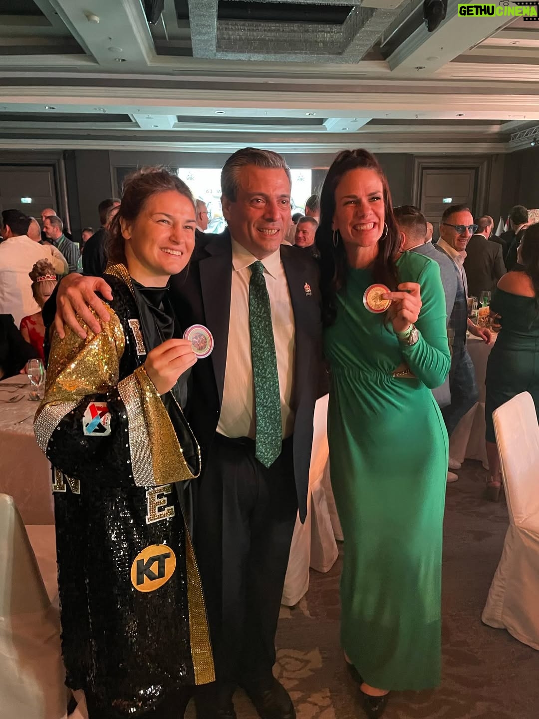Katie Taylor - 30.6K Likes - An incredible night in Bangkok at the @wbcboxing gala dinner!!