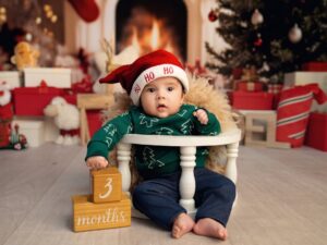 Katty García Instagram - Mi bebé navideño😍🎄🎅🏻

@olayavvelez como siempre luciéndote con esas fotos hermosas😍❤️

#merrychristmas