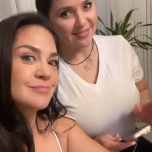 Katty García Instagram - Estas reuniones deberían ser transmitidas por streaming 🤭🤭🤭 NO SABEN CUÁNTO NOS REÍMOS CADA VEZ QUE NOS VEMOS!
@marcelaruete
@ceciliacascante
@erikavelez
@daniela_baque
@flor_mpalomeque