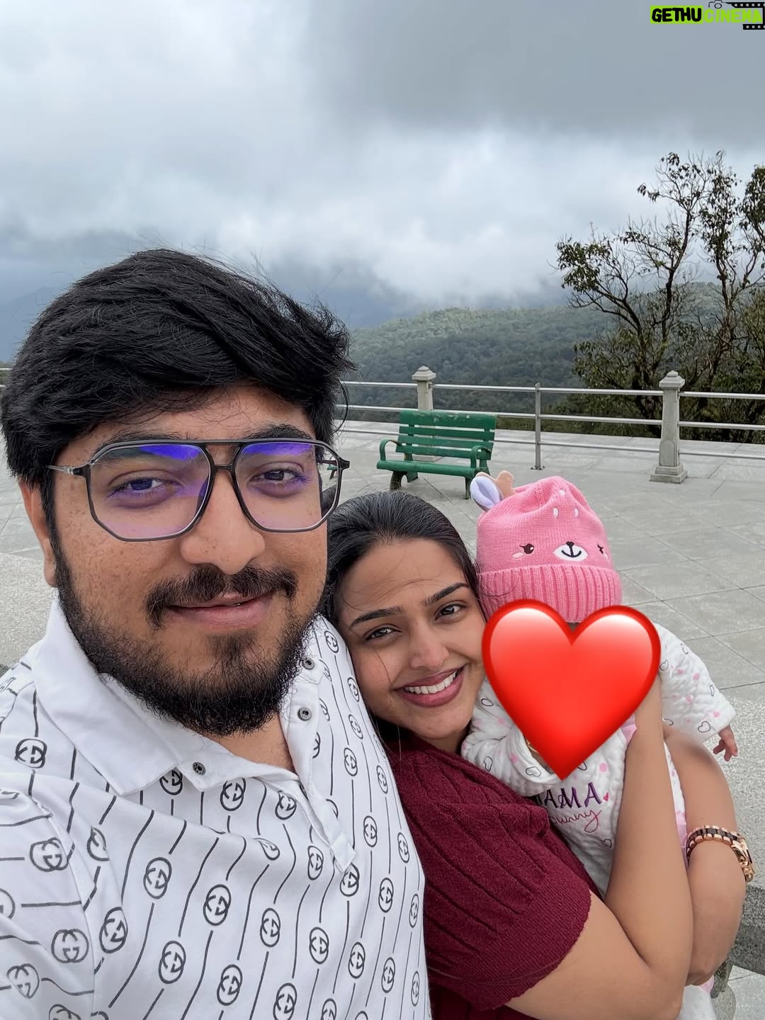 Kaustubha Mani - 24.9K Likes - Blooming with nature… 

#artist #nature #green #newphase #vacation #muchneededbreak #newmom #babygirl #babylove #explore #experience #live #love #rain