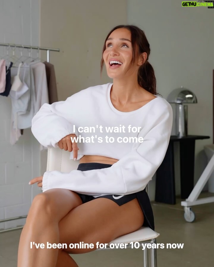Kayla Itsines - 37.2K Likes - Trying to summarise my entire journey in one post... 👆 

Sometimes I think about what I would say to 18-year-old me if I could go back in time… standing in my parents’ backyard with a whiteboard, training my clients, with absolutely no idea where this journey would take me.

Back then, I was just a personal trainer passionate about helping women feel strong and confident in their own skin. I never imagined that passion would turn into a global community... or that I’d become the co-founder of an incredible business like @Sweat.

I’m SO proud of how far Sweat has come, but it hasn’t always been easy. There have been long days, self-doubt, mistakes and plenty of lessons. But through it all, one thing has never changed... my love for helping women move their bodies, build their confidence, and feel empowered every single day.

To every woman who’s ever trained with me, used the @Sweat app, or simply shown up for herself, thank YOU. You’ve helped me grow from a young PT in Adelaide to someone who is part of the most incredible global community of women, and I can’t WAIT to keep growing with you.