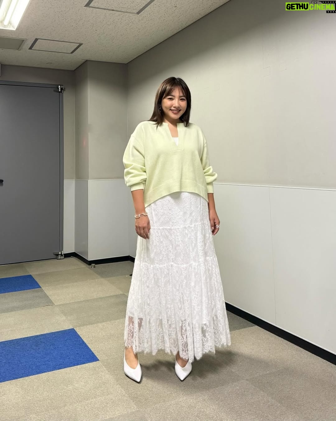 Kayo Noro - 38.3K Likes - 衣装です  遅くなりました🙇🏻‍♀️
・
①knit @cadune_official
skirt @arpege_story
shoes @bananarepublic_jp
jewelry @unoaerre_japan
・
②overall universaloverall _jp
cut&sewn @robert.p.miller_official
mule @tsurubymarikooikawa
pierce @artidaoud
・
③cut&sewn @ships_women_official  @uhruhruhr
skirt @arpege_story
boots @zara 
jewelry @unoaerre_japan
・
④shirt @uncrave_official @onward__official
skirt @jdot_official_
sandal @dianashoespress
pierce @zuttoholic
ring  @unoaerre_japan 
・
⑤knit @ships_women_official 
pants @lepsim_official
mule @kanematsu_official
jewelry @artidaoud
・
⑥shirt @stola.jp
pants @qualite_official
pumps @kanematsu_official
jewelry @unoaerre_japan
・
⑦all in one @mystrada_official
blouses @index.official_
sandal @zara
jewelry @unoaerre_japan
・
⑧jacket @manof_official
knit @lounie_jp
skirt ,pumps @tsurubymarikooikawa
pearl pierce,pearl ring@artidaoud
bangle,ring @unoaerre_japan
・
⑨longsleeve jersey ,pants,sneaker @pumajapan
jewelry @e.m._official
・
⑩sweater @firsthand__official __official
cut&sewn,pants @gap_jp,@gap
sneaker @ugg
pierce @unoaerre_japan
・
⑪knit @ships_women_official
lace blouse @maisonspecial_women
skirt @firsthand__official 
boot @tsurubymarikooikawa
jewelry @unoaerre_japan
・
⑫cardigan @stola.jp
tank top @ships_women_official
pants @mystrada_official
mule @kanematsu_official
pierce @unoaerre_japan
blacelet,rings @zuttoholic
・
⑬blouse @cadune_official
pants @norc.jp
pumps @dianashoespress
pierce,ring @zuttoholic 
a ring on the left hand  @unoaerre_japan
・
⑭knit @cadune_official
skirt @mystrada_official
mule @dianashoespress
jewelry @unoaerre_japan
・
⑮knit @cygne_2
skirt @jdot_official_
pumps @tsurubymarikooikawa
jewelry @unoaerre_japan
・
⑯knit polo @manof_official
blue knit @stola.jp
skirt @dresslaveofficial
flat shoes @charleskeithofficial
jewelry @unoaerre_japan
・
⑰one piece,knit vest @arpege_story
boots @charleskeithofficial
jewelry @unoaerre_japan
・
⑱knit @elura_official
skirt @freada_official @freaksstore_official
boots @kanematsu_official
jewelry @zuttoholic
・
⑲sweater with frill @firsthand__official 
pants @freaksstore_official
shoes @grise.jp @letalon_jp
jewelry @unoaerre_japan